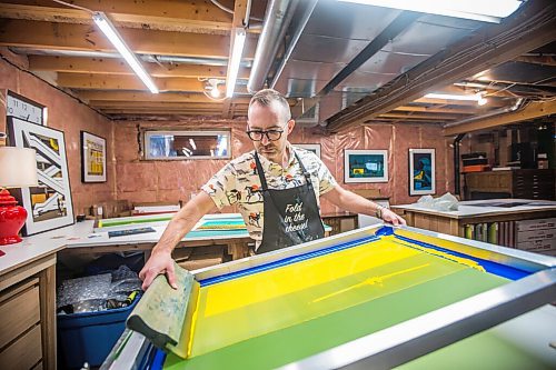 MIKAELA MACKENZIE / WINNIPEG FREE PRESS

Artist Eric Ouimet demonstrates the print-making process in his home studio in Grande Pointe on Tuesday, March 30, 2021.  For Dave Sanderson story.

Winnipeg Free Press 2021