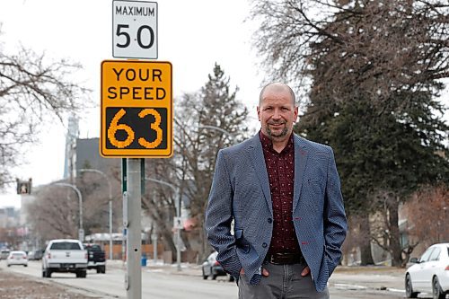 JOHN WOODS / WINNIPEG FREE PRESS
Winnipeg city councillor for Transcona, Shawn Nason, is photographed at a traffic speed reader board on Provencher in Winnipeg Tuesday, March 30, 2021. Nason is calling on the city to study the idea of adding speed reader boards on the top ten mobile photo radar routes.

Reporter: Pursaga