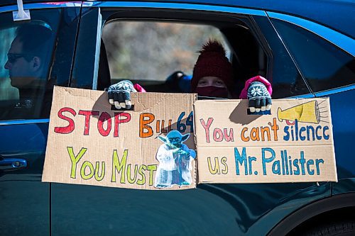 MIKAELA MACKENZIE / WINNIPEG FREE PRESS

A honk-a-thon opposing the reforms being proposed for education takes place at the Manitoba Legislative Building in Winnipeg on Wednesday, March 31, 2021. For Maggie Macintosh story.

Winnipeg Free Press 2021