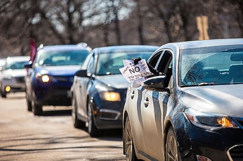 MIKAELA MACKENZIE / WINNIPEG FREE PRESS

A honk-a-thon opposing the reforms being proposed for education takes place at the Manitoba Legislative Building in Winnipeg on Wednesday, March 31, 2021. For Maggie Macintosh story.

Winnipeg Free Press 2021