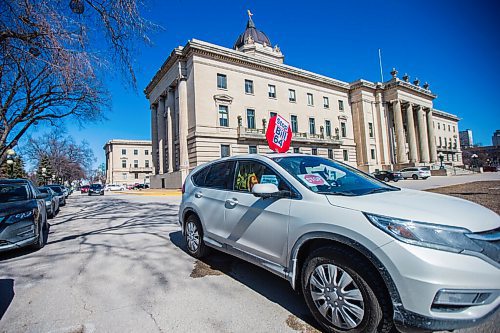 MIKAELA MACKENZIE / WINNIPEG FREE PRESS

A honk-a-thon opposing the reforms being proposed for education takes place at the Manitoba Legislative Building in Winnipeg on Wednesday, March 31, 2021. For Maggie Macintosh story.

Winnipeg Free Press 2021