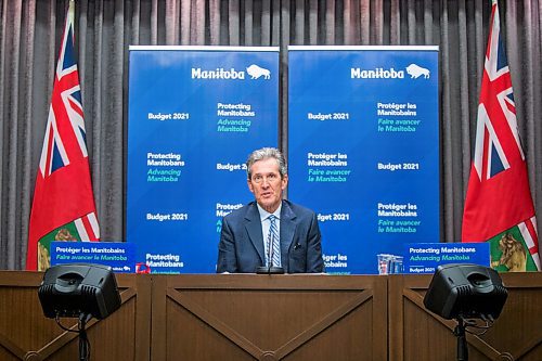 MIKAELA MACKENZIE / WINNIPEG FREE PRESS

Premier Brian Pallister speaks to the media about wait times in Winnipeg on Wednesday, March 31, 2021. For Carol Sanders story.

Winnipeg Free Press 2021