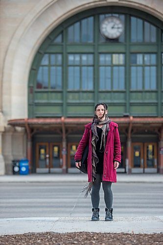 MIKAELA MACKENZIE / WINNIPEG FREE PRESS

Orit Shimoni, travelling musician who has lived in Winnipeg during the pandemic, poses for a portrait outside of Union Station in Winnipeg on Friday, April 2, 2021. For Al Small story.

Winnipeg Free Press 2021