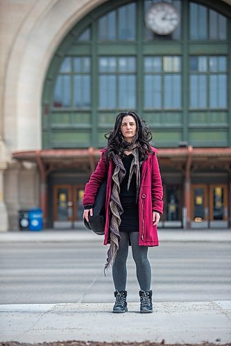 MIKAELA MACKENZIE / WINNIPEG FREE PRESS

Orit Shimoni, travelling musician who has lived in Winnipeg during the pandemic, poses for a portrait outside of Union Station in Winnipeg on Friday, April 2, 2021. For Al Small story.

Winnipeg Free Press 2021