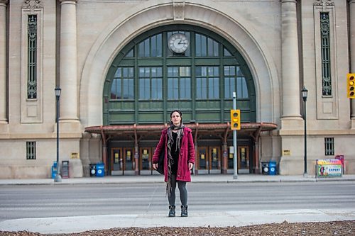 MIKAELA MACKENZIE / WINNIPEG FREE PRESS

Orit Shimoni, travelling musician who has lived in Winnipeg during the pandemic, poses for a portrait outside of Union Station in Winnipeg on Friday, April 2, 2021. For Al Small story.

Winnipeg Free Press 2021