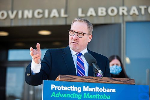 MIKAELA MACKENZIE / WINNIPEG FREE PRESS

Finance minister Scott Fielding (front) and health and seniors care minister Heather Stefanson make a budget announcement at Cadham Provincial Laboratory in Winnipeg on Tuesday, April 6, 2021. For Carol Sanders story.

Winnipeg Free Press 2021