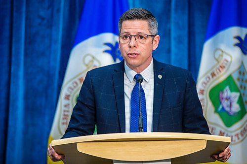 MIKAELA MACKENZIE / WINNIPEG FREE PRESS

Mayor Brian Bowman speaks to the media about the upcoming provincial budget at City Hall in Winnipeg on Tuesday, April 6, 2021. For Joyanne Pursaga story.

Winnipeg Free Press 2021