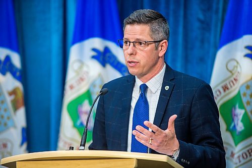 MIKAELA MACKENZIE / WINNIPEG FREE PRESS

Mayor Brian Bowman speaks to the media about the upcoming provincial budget at City Hall in Winnipeg on Tuesday, April 6, 2021. For Joyanne Pursaga story.

Winnipeg Free Press 2021