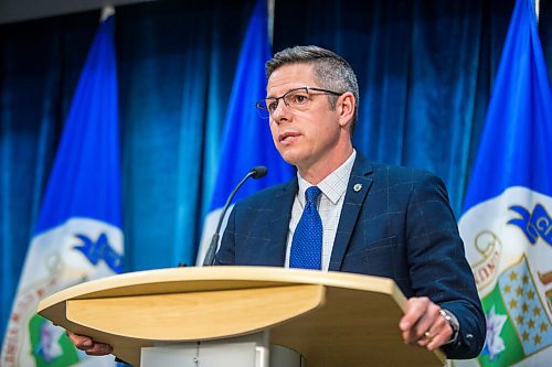 MIKAELA MACKENZIE / WINNIPEG FREE PRESS

Mayor Brian Bowman speaks to the media about the upcoming provincial budget at City Hall in Winnipeg on Tuesday, April 6, 2021. For Joyanne Pursaga story.

Winnipeg Free Press 2021