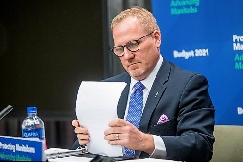 MIKAELA MACKENZIE / WINNIPEG FREE PRESS

Finance minister Scott Fielding speaks to the media about the 2021 budget at the Manitoba Legislative Building in Winnipeg on Wednesday, April 7, 2021. For --- story.

Winnipeg Free Press 2021