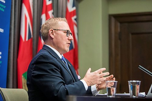 MIKAELA MACKENZIE / WINNIPEG FREE PRESS

Finance minister Scott Fielding speaks to the media about the 2021 budget at the Manitoba Legislative Building in Winnipeg on Wednesday, April 7, 2021. For --- story.

Winnipeg Free Press 2021