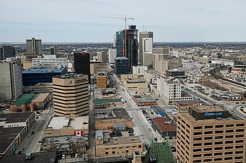 JOHN WOODS / WINNIPEG FREE PRESS
Downtown Winnipeg photographed Thursday, April 7, 2021. 

Reporter: Waldman