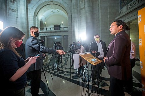 MIKAELA MACKENZIE / WINNIPEG FREE PRESS

Wab Kinew, leader of the opposition, responds to the 2021 budget at the Manitoba Legislative Building in Winnipeg on Wednesday, April 7, 2021. For --- story.

Winnipeg Free Press 2021