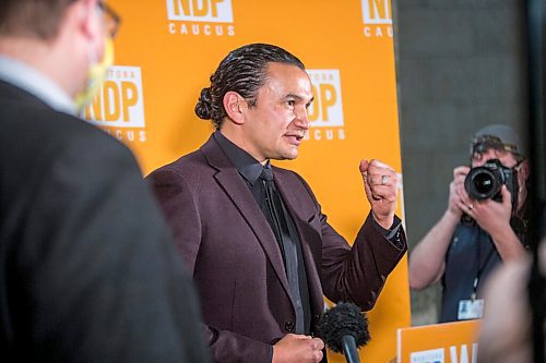 MIKAELA MACKENZIE / WINNIPEG FREE PRESS

Wab Kinew, leader of the opposition, responds to the 2021 budget at the Manitoba Legislative Building in Winnipeg on Wednesday, April 7, 2021. For --- story.

Winnipeg Free Press 2021