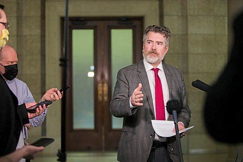 MIKAELA MACKENZIE / WINNIPEG FREE PRESS

Dougald Lamont, Manitoba Liberal leader, responds to the 2021 budget at the Manitoba Legislative Building in Winnipeg on Wednesday, April 7, 2021. For --- story.

Winnipeg Free Press 2021