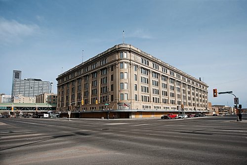 JOHN WOODS / WINNIPEG FREE PRESS
The former Bay in downtown Winnipeg photographed Thursday, April 7, 2021. 

Reporter: ?