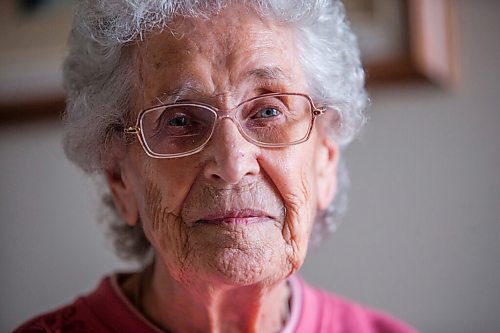 MIKAELA MACKENZIE / WINNIPEG FREE PRESS

Ruth Schroeder poses for a portrait at her home in Morris on Thursday, April 8, 2021. John and Ruth Schroeder have been married for 76 years. For Jen Zoratti story.

Winnipeg Free Press 2021