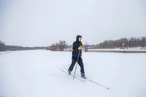 MIKAELA MACKENZIE / WINNIPEG FREE PRESS


Luke Roffey goes for a cross-country ski in the fresh snow at Beaudry Park on Tuesday, April 13, 2021. For Katlyn Streilein story.
Winnipeg Free Press 2020.