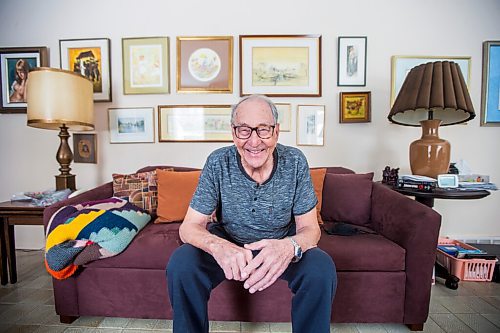 MIKAELA MACKENZIE / WINNIPEG FREE PRESS


Art gallery owner Al Shafer, who donated everything in his gallery to SSCOPE Inc. this week, poses for a portrait in his home in Winnipeg on Tuesday, April 13, 2021. For Ben Waldman story.
Winnipeg Free Press 2020.