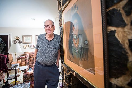MIKAELA MACKENZIE / WINNIPEG FREE PRESS


Art gallery owner Al Shafer, who donated everything in his gallery to SSCOPE Inc. this week, poses for a portrait with a Wuttunee pastel piece in his home in Winnipeg on Tuesday, April 13, 2021. For Ben Waldman story.
Winnipeg Free Press 2020.