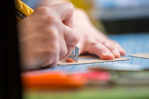 MIKAELA MACKENZIE / WINNIPEG FREE PRESS


Jen Arnold, who creates miniatures, cuts out a piece in her studio in Winnipeg on Wednesday, April 14, 2021. For Dave Sanderson story.
Winnipeg Free Press 2020.