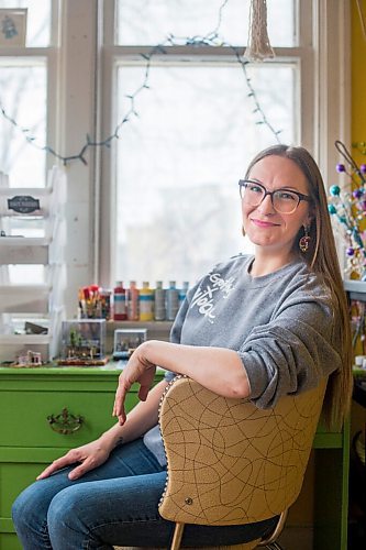 MIKAELA MACKENZIE / WINNIPEG FREE PRESS


Jen Arnold, who creates miniatures, poses for a portrait in her studio in Winnipeg on Wednesday, April 14, 2021. For Dave Sanderson story.
Winnipeg Free Press 2020.