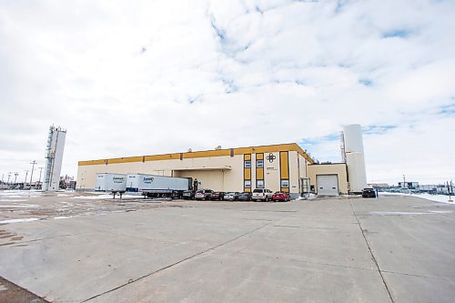 MIKAELA MACKENZIE / WINNIPEG FREE PRESS


Agropur Cooperative is closing its fluid milk plant at 940 Century Street in Winnipeg on Wednesday, April 14, 2021. For Martin Cash story.
Winnipeg Free Press 2020.