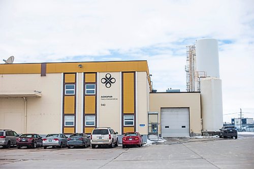 MIKAELA MACKENZIE / WINNIPEG FREE PRESS


Agropur Cooperative is closing its fluid milk plant at 940 Century Street in Winnipeg on Wednesday, April 14, 2021. For Martin Cash story.
Winnipeg Free Press 2020.