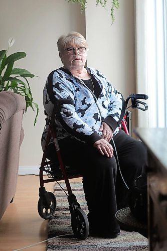 RUTH BONNEVILLE / WINNIPEG FREE PRESS 

Local - Long Haulers 

Lisa Tarko, has had symptoms for of COVID for a long time.  Portrait of her at her home.


See Jen Zoratti story. 

April 14,  2021