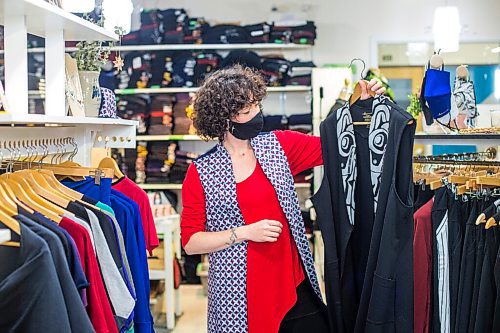 MIKAELA MACKENZIE / WINNIPEG FREE PRESS


Andréanne Dandeneau, owner of Anne Mulaire fashion, poses for a portrait in her shop in Winnipeg on Thursday, April 15, 2021. Dandeneau is expanding all existing clothing lines to include inclusive sizing. For Cody Sellar story.
Winnipeg Free Press 2020.