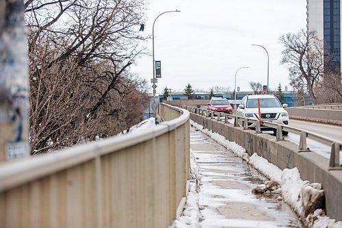 MIKAELA MACKENZIE / WINNIPEG FREE PRESS


The Midtown Bridge, where a woman made calls for service to the Winnipeg Police Service, in Winnipeg on Thursday, April 15, 2021. For Dean story.
Winnipeg Free Press 2020.