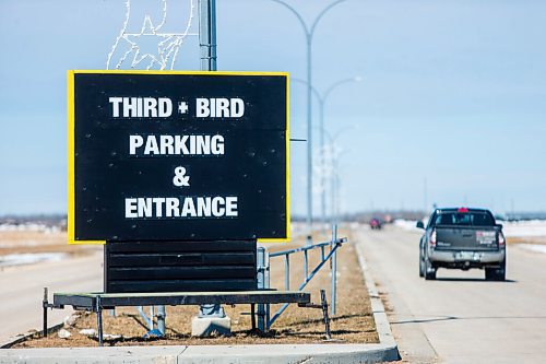 MIKAELA MACKENZIE / WINNIPEG FREE PRESS

Vendors set up for the Third+Bird spring market at the Red River Exhibition in Winnipeg on Friday, April 16, 2021. For Temur Durrani story.
Winnipeg Free Press 2020.