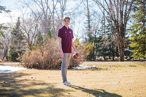 MIKAELA MACKENZIE / WINNIPEG FREE PRESS

Anthony Zarow, a quarterback out of St. Paul's who decided to move on from football because of COVID-19, poses for a portrait at his home in St. Andrew's on Friday, April 16, 2021. For Taylor Allen story.
Winnipeg Free Press 2020.