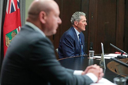 RUTH BONNEVILLE / WINNIPEG FREE PRESS 

local - Pallister - COVID

Premier Brian Pallister and Dr. Brent Roussin, chief provincial public health officer, announce  small, precautionary changes to health restrictions at press conference at the Legislative Building on Monday. 


April 19,  2021