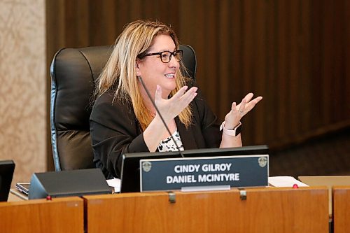 JOHN WOODS / WINNIPEG FREE PRESS
City councillor Cindy Gilroy speaks at Executive Policy Committee (EPC) at city hall in Winnipeg Wednesday, April 21, 2021. 

Reporter: ?