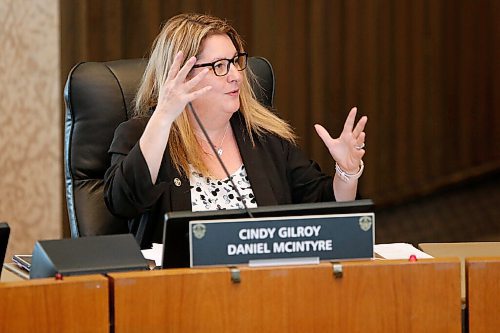 JOHN WOODS / WINNIPEG FREE PRESS
City councillor Cindy Gilroy speaks at Executive Policy Committee (EPC) at city hall in Winnipeg Wednesday, April 21, 2021. 

Reporter: ?