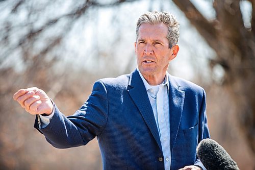 MIKAELA MACKENZIE / WINNIPEG FREE PRESS

Premier Brian Pallister speaks to the media about investments in provincial parks at Beaudry Provincial Park on Thursday, April 22, 2021. For Sarah story.
Winnipeg Free Press 2020.