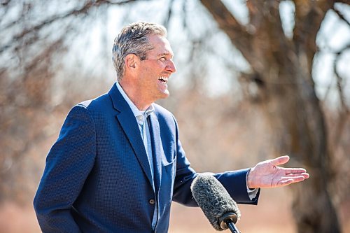 MIKAELA MACKENZIE / WINNIPEG FREE PRESS

Premier Brian Pallister speaks to the media about investments in provincial parks at Beaudry Provincial Park on Thursday, April 22, 2021. For Sarah story.
Winnipeg Free Press 2020.