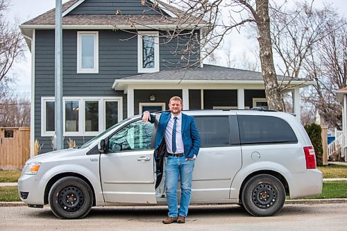 MIKAELA MACKENZIE / WINNIPEG FREE PRESS

Elmwood-Transcona MP Daniel Blaikie poses for a portrait with the minivan he drove from Ottawa in front of his home in Winnipeg on Friday, April 23, 2021. For Dylan story.
Winnipeg Free Press 2020.