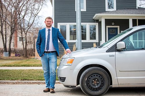 MIKAELA MACKENZIE / WINNIPEG FREE PRESS

Elmwood-Transcona MP Daniel Blaikie poses for a portrait with the minivan he drove from Ottawa in front of his home in Winnipeg on Friday, April 23, 2021. For Dylan story.
Winnipeg Free Press 2020.