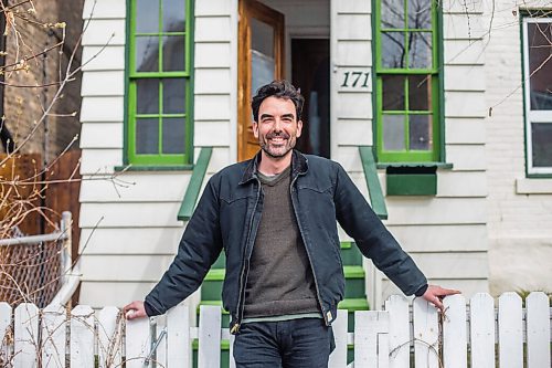 MIKAELA MACKENZIE / WINNIPEG FREE PRESS

Lyndon Froese, a West Broadway resident who qualifies for the vaccine because he lives in a hot zone, poses for a portrait in front of his house in Winnipeg on Friday, April 23, 2021. For Kevin story.
Winnipeg Free Press 2020.