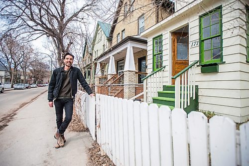 MIKAELA MACKENZIE / WINNIPEG FREE PRESS

Lyndon Froese, a West Broadway resident who qualifies for the vaccine because he lives in a hot zone, poses for a portrait in front of his house in Winnipeg on Friday, April 23, 2021. For Kevin story.
Winnipeg Free Press 2020.