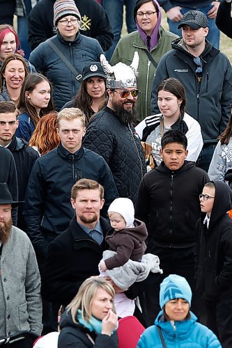 JOHN WOODS / WINNIPEG FREE PRESS
A group of anti-maskers gathered at the Forks for a rally in Winnipeg Sunday, April 25, 2021. 

Reporter: ?