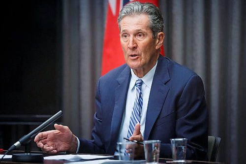 MIKE DEAL / WINNIPEG FREE PRESS
Premier Brian Pallister and Dr. Brent Roussin, chief provincial public health officer, announce further restrictions during a press conference at the Manitoba Legislative building Monday afternoon.
210426 - Monday, April 26, 2021.