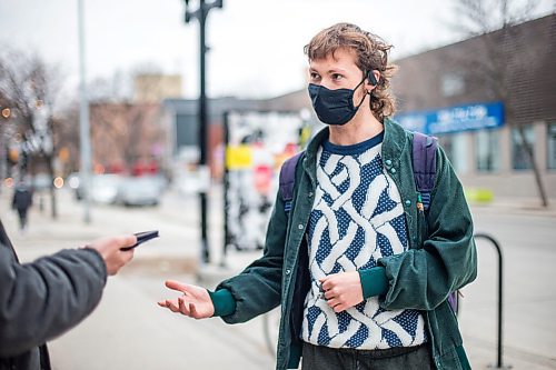 MIKAELA MACKENZIE / WINNIPEG FREE PRESS

Van Penner speaks to the Free Press about vaccine eligibility in West Broadway in Winnipeg on Monday, April 26, 2021. For Cody story.
Winnipeg Free Press 2020.