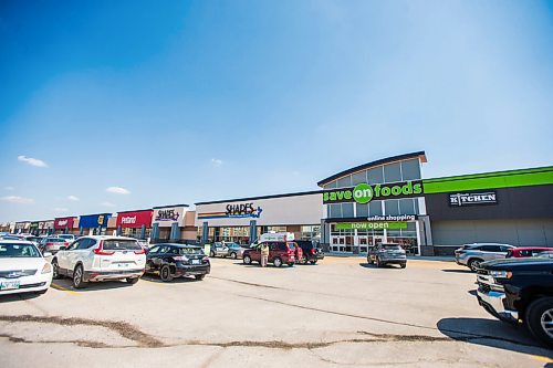 MIKAELA MACKENZIE / WINNIPEG FREE PRESS

A new Save-On Foods store at Pembina Crossing in Winnipeg on Tuesday, April 27, 2021. For Temur story.
Winnipeg Free Press 2020.