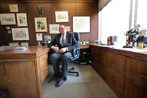 RUTH BONNEVILLE / WINNIPEG FREE PRESS

LOCAL - Weinstein

Portraits of lawyer Hymie Weinstein in his office.

Description:
interview with lawyer Hymie Weinstein who is retiring later this summer, more than 50 years after he was called to the bar.

Dean story. 

APRIL 28, 2021