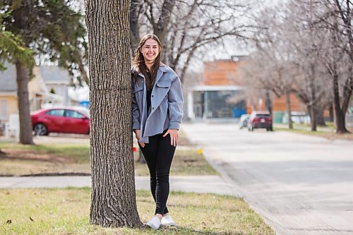 MIKAELA MACKENZIE / WINNIPEG FREE PRESS

Amber Steinke, who lives in one of the new high priority neighbourhoods (and therefore eligible for the vaccine well before she expected to be), poses for a portrait in Winnipeg on Wednesday, April 28, 2021. For Malak story.
Winnipeg Free Press 2020.