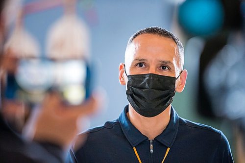 MIKAELA MACKENZIE / WINNIPEG FREE PRESS

Kevin Chief speaks about the experience after getting his COVID-19 vaccine at the Aboriginal Health and Wellness Centre Indigenous immunization clinic in Winnipeg on Thursday, April 29, 2021.
Winnipeg Free Press 2020.