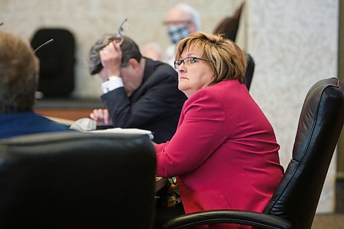 MIKE DEAL / WINNIPEG FREE PRESS
Winnipeg City Councillor Janice Lukes (Waverley West) during council meeting Thursday morning at City Hall.
210429 - Thursday, April 29, 2021.